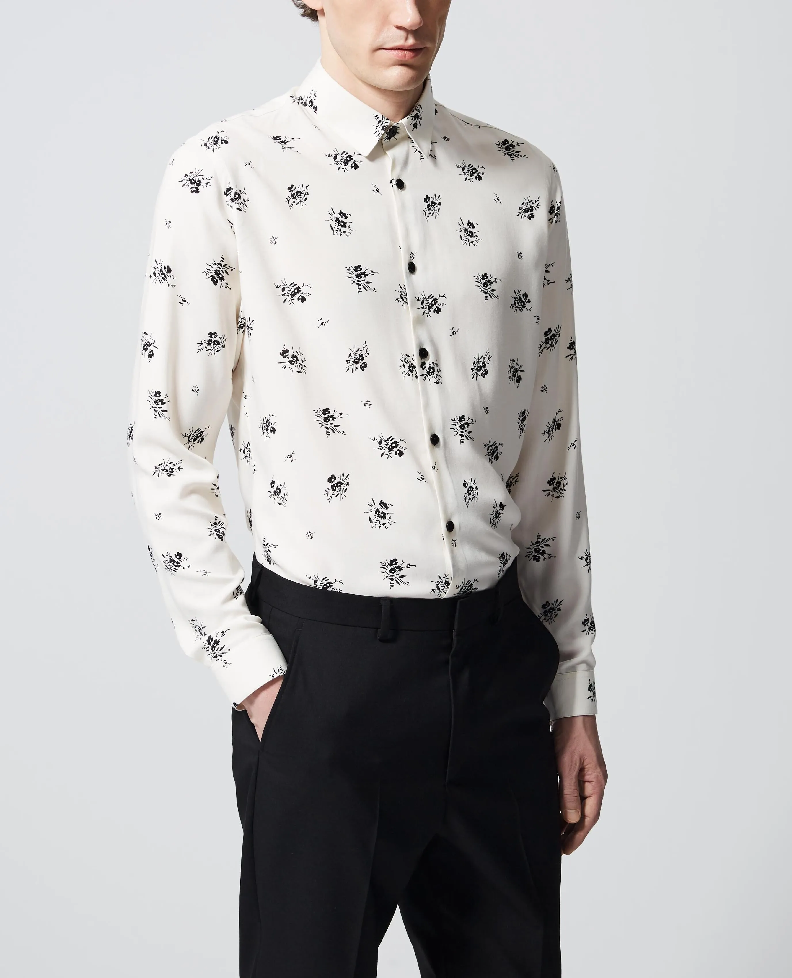 Chemise slim écrue à imprimés fleuris