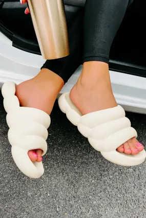 So On Trend Cushioned Slides (Ivory)