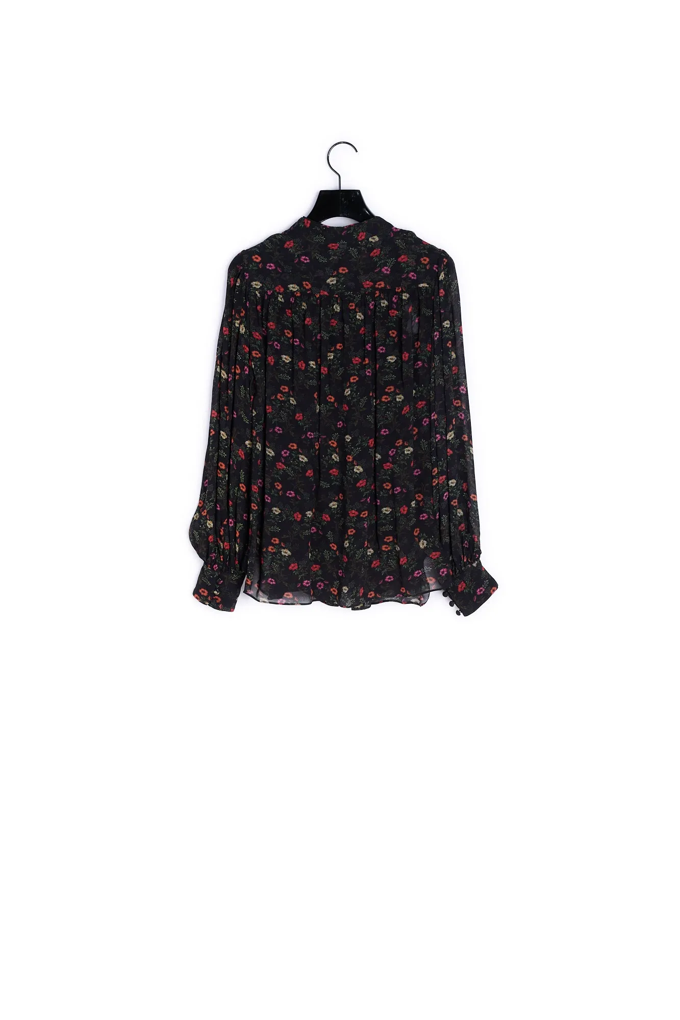 Top fluide noir imprimé fleuri boutonné